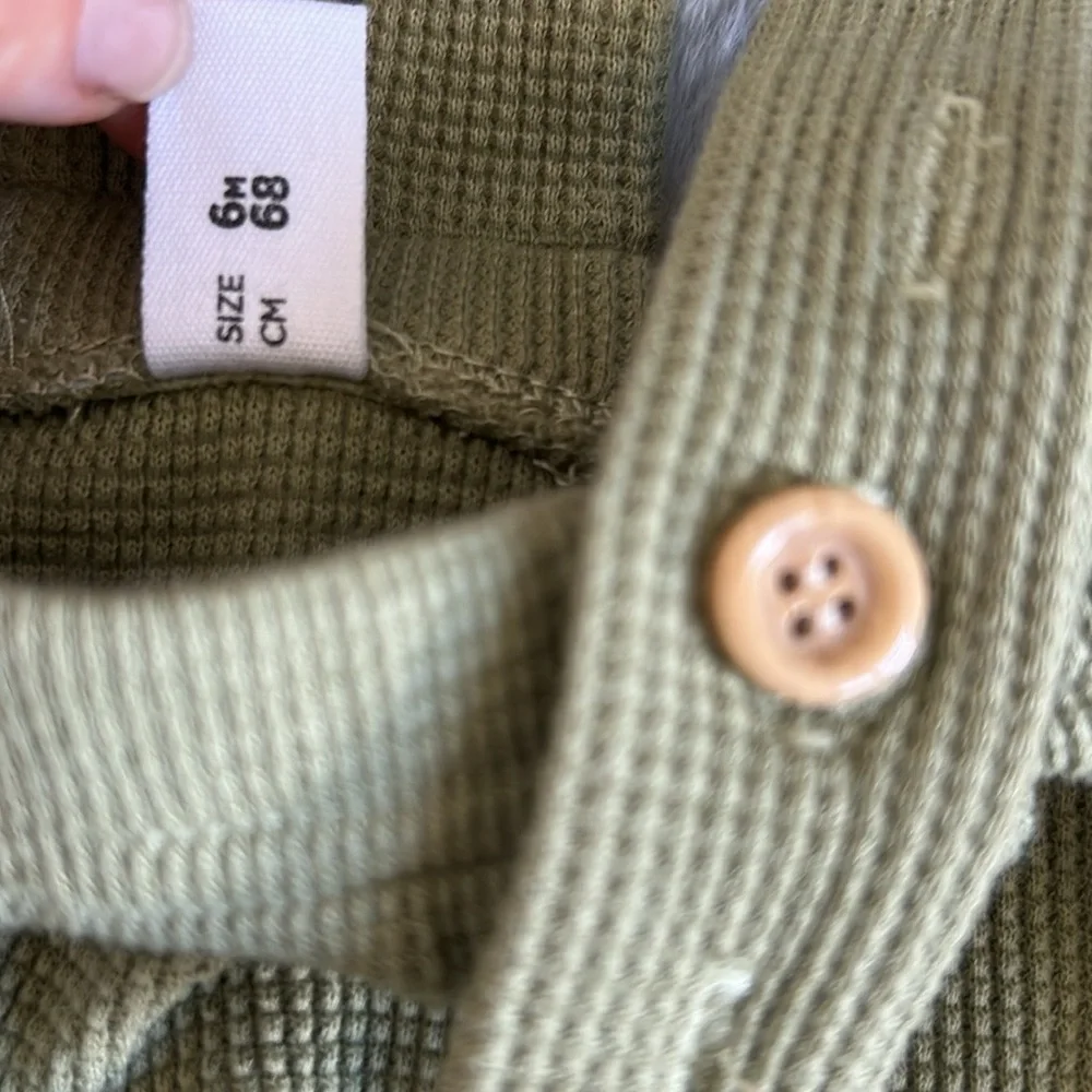 Ysabel Mora Onesie / Shorts / Overalls 6m